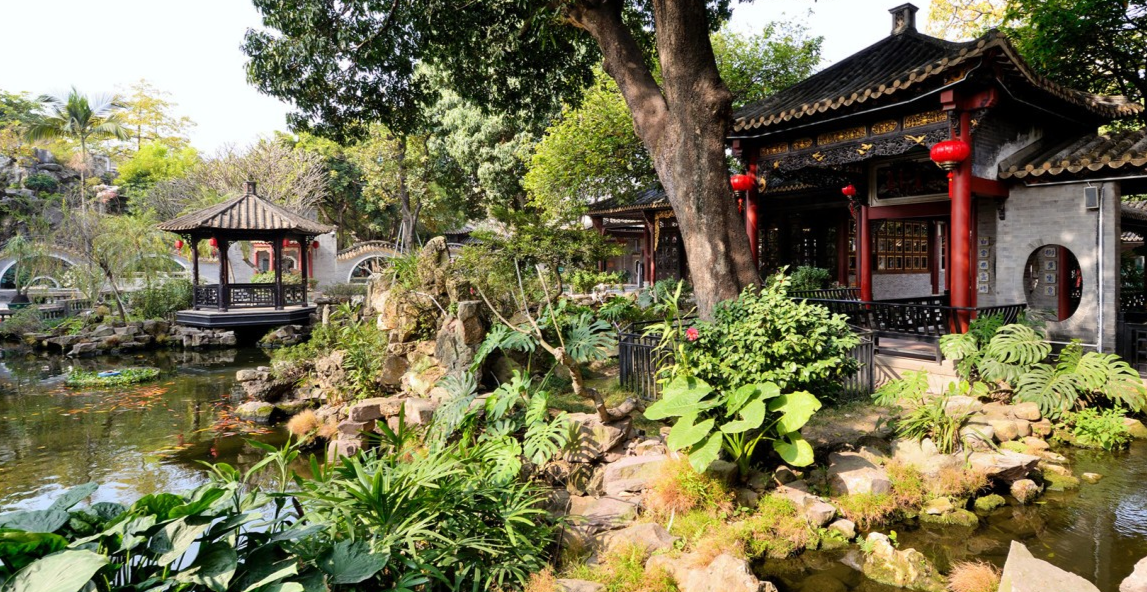  Architectural detail from Qinghui Garden, showcasing Lingnan style