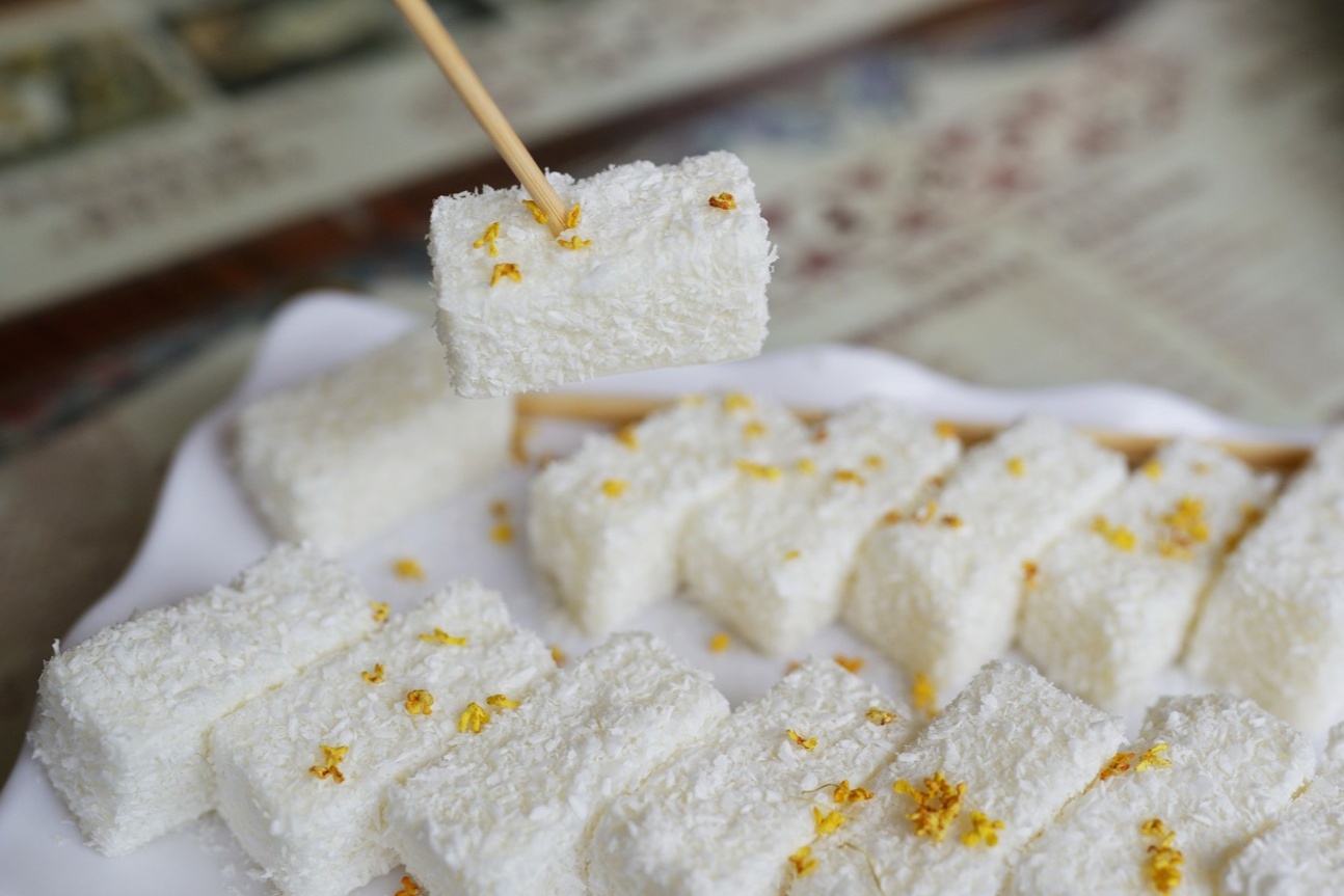  The elegant Osmanthus Coconut Milk Jelly