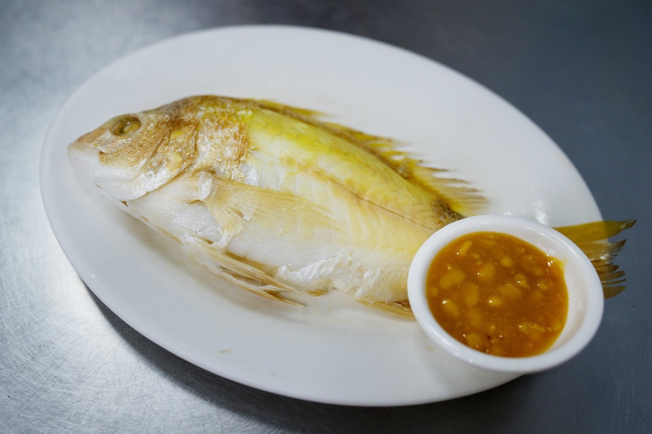  A beautifully simple plate of Yu Fan