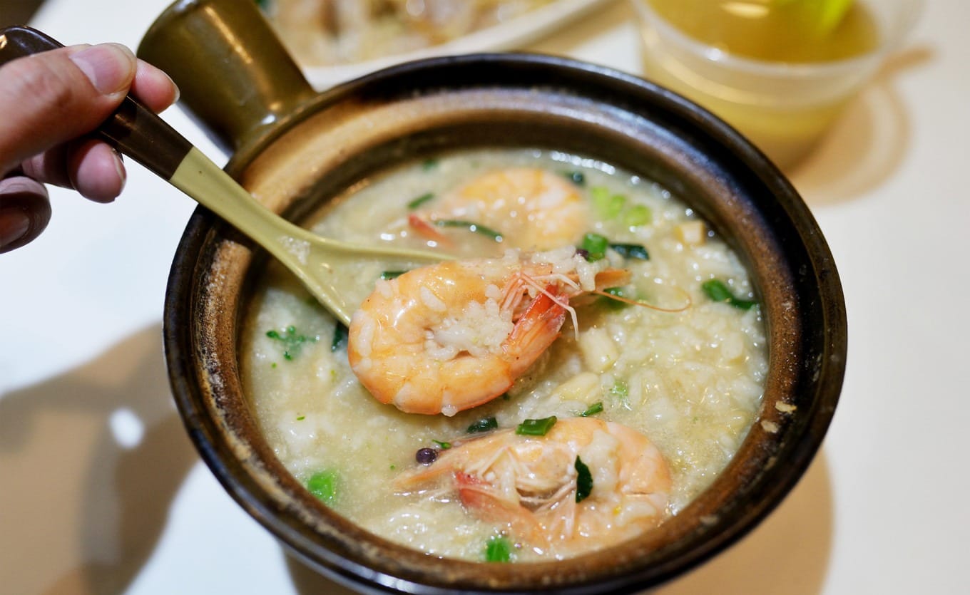 Claypot fresh shrimp congee with large, plump shrimp