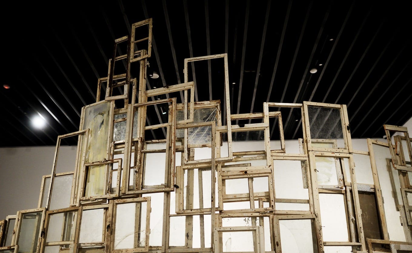 Installation Inside and Outside using windows related to Berlin Wall history