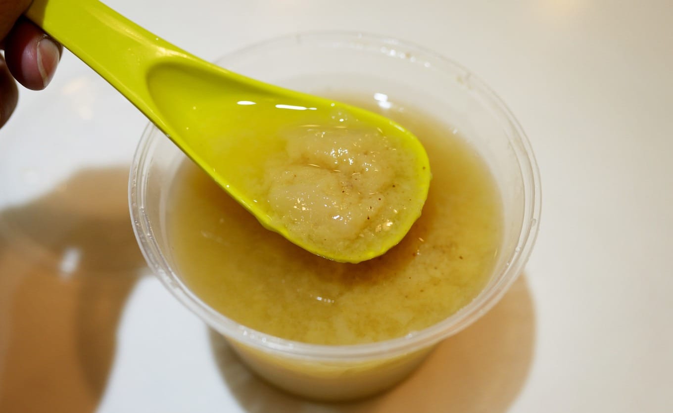 A bowl of aged tangerine peel mung bean paste dessert