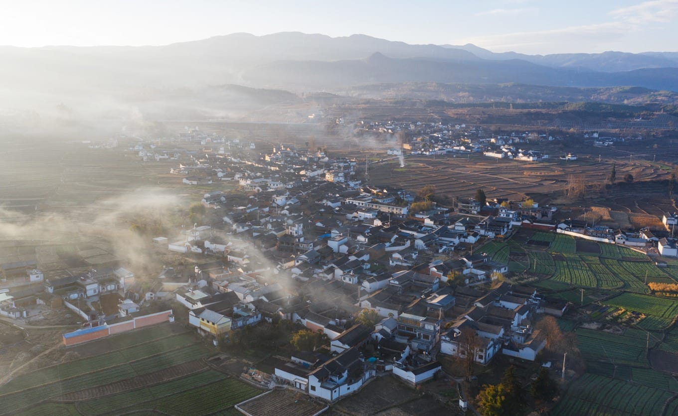 Traditional Bai ethnic architecture and decorative elements in Shaxi