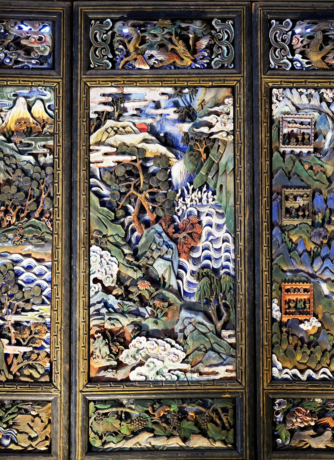 The Hundred Longevity Characters Partition Doors, a Qing Dynasty wood carving