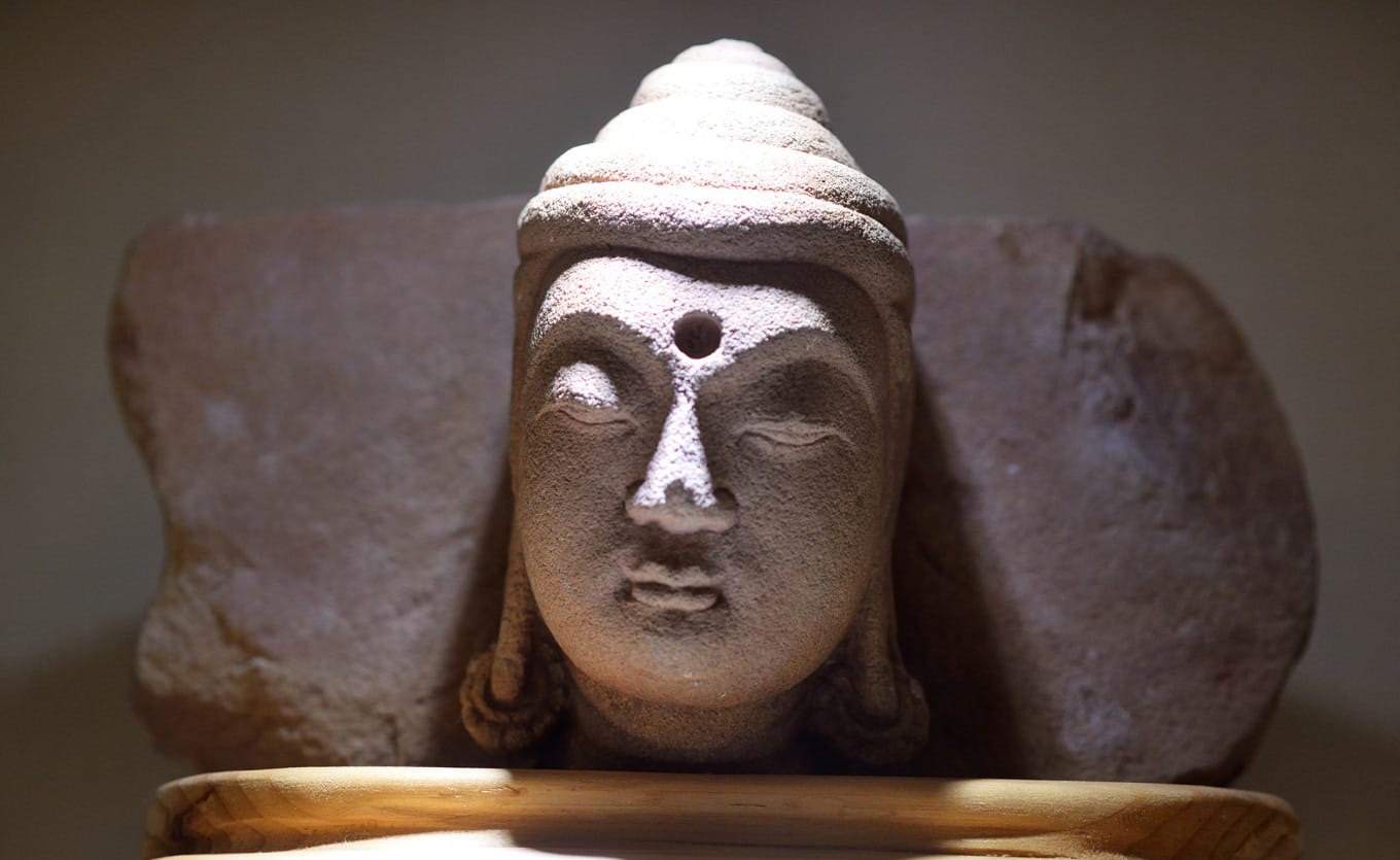 Stone Buddha statue from the Ming Dynasty