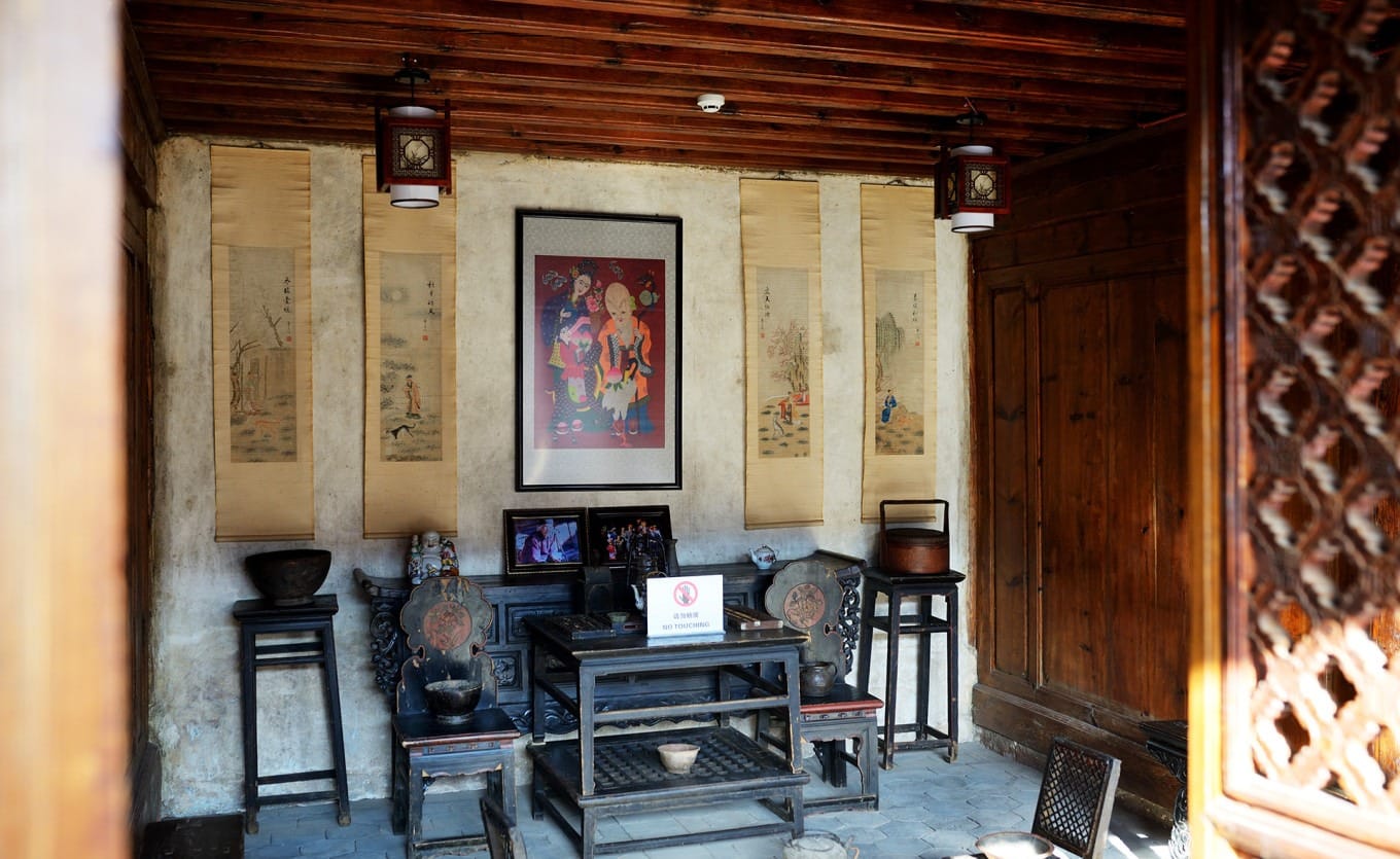 Historic portrait or depiction related to the Ouyang family caravan history