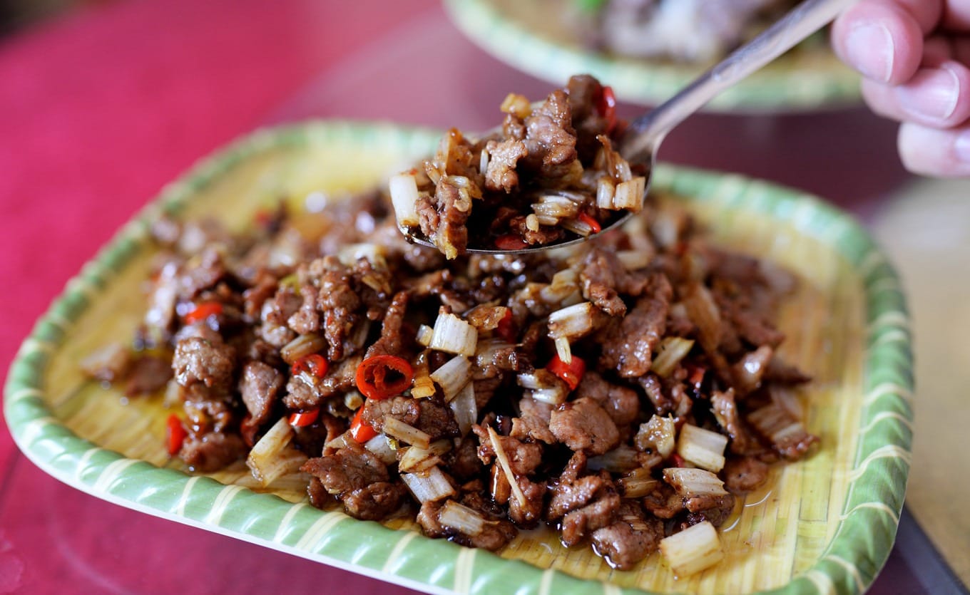 Stir-fried pork liver with perfect wok hei at Youyi Village Restaurant