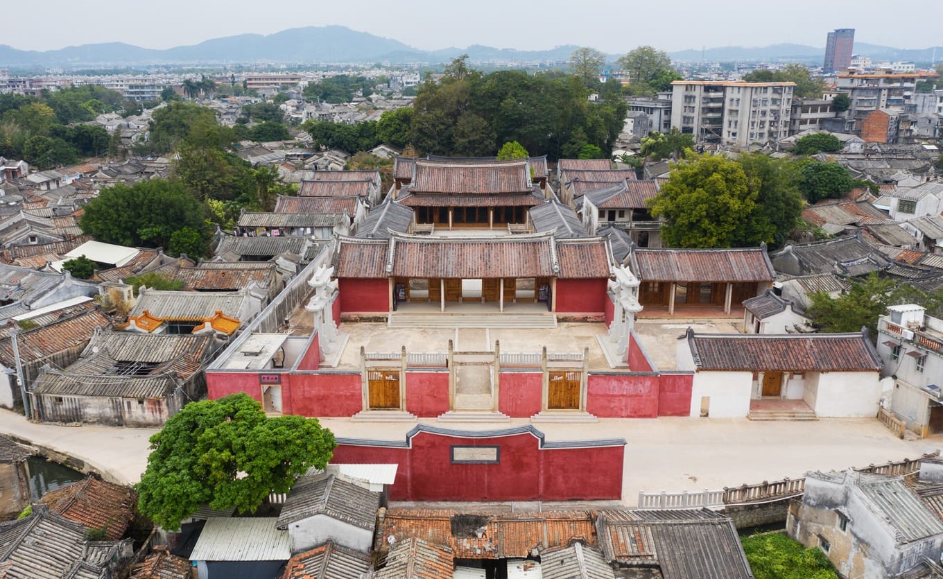 Exterior view of Puning Confucian Temple entrance