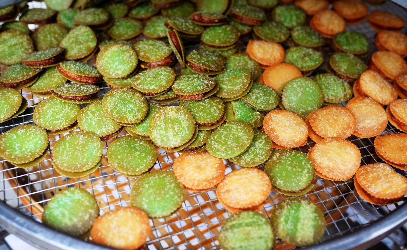 Purple potato cakes made with green sandwich cookies
