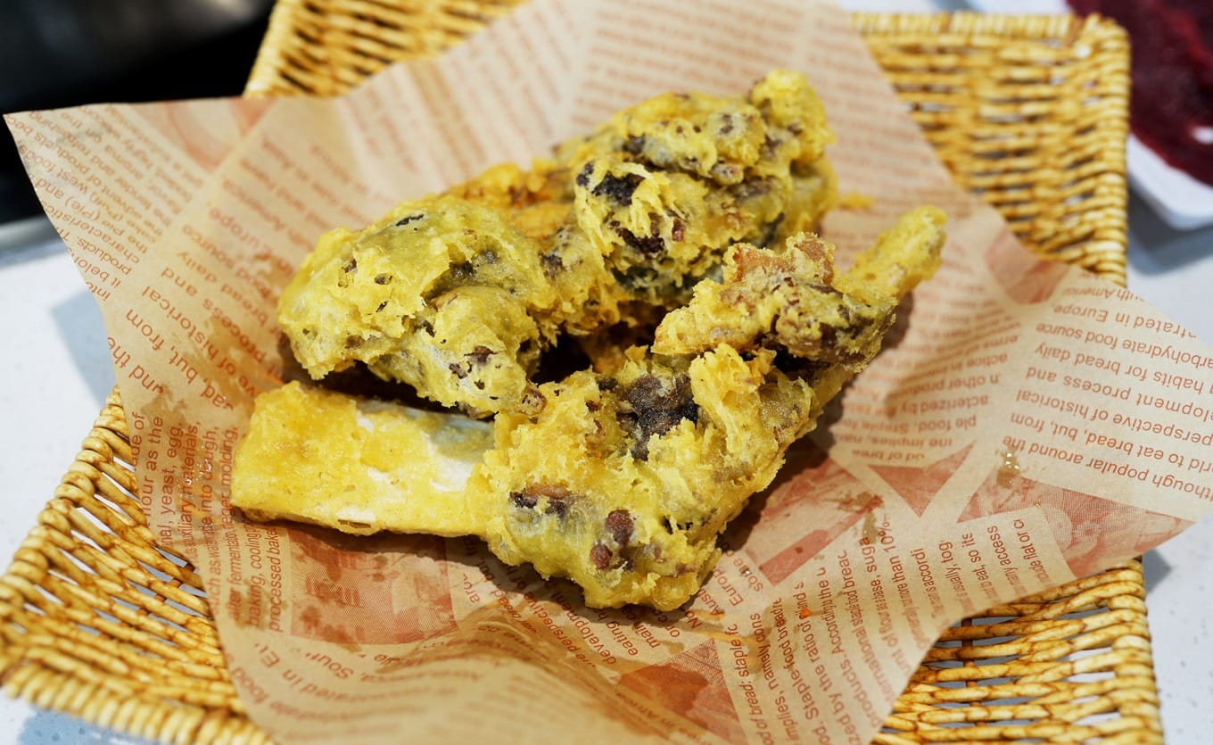 Deep-fried salt and pepper beef ribs with crispy golden coating