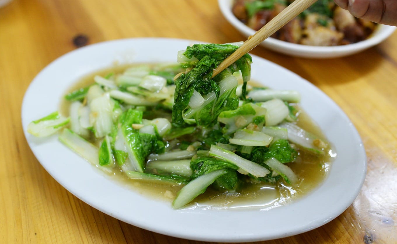 Stir-fried cabbage seasoned with traditional Puning fermented soybean paste