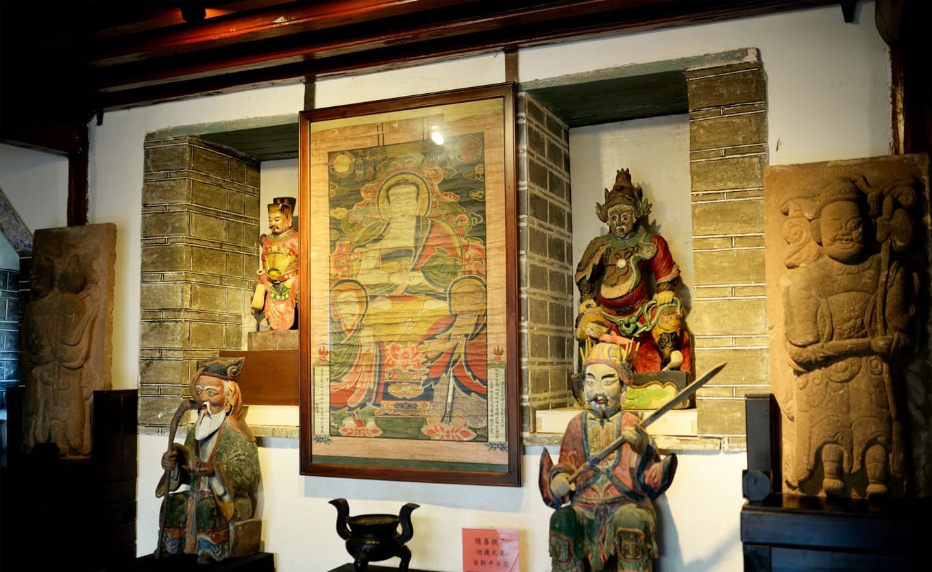 Ornate interior of a second-floor room, possibly a daughter's chamber