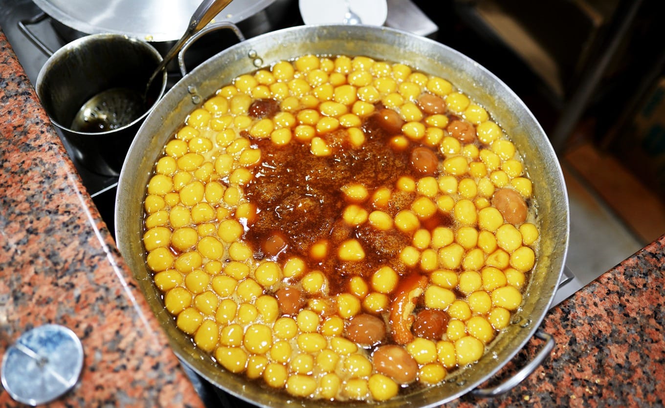 Dongkeng Tang Bu Shuai, a tempting traditional sweet