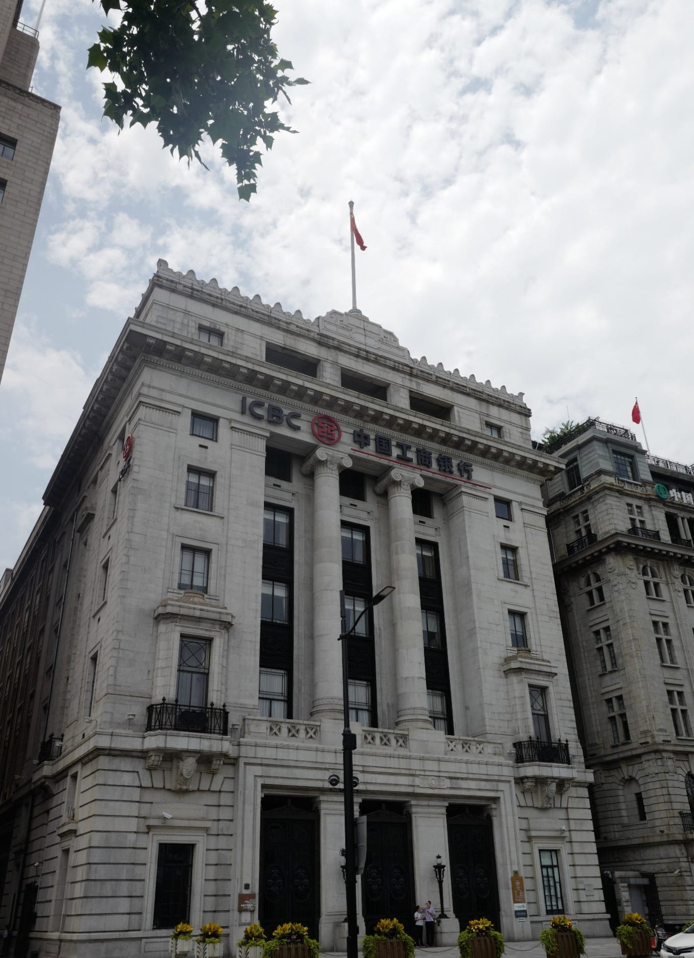 Another view of The Bund's architectural corridor