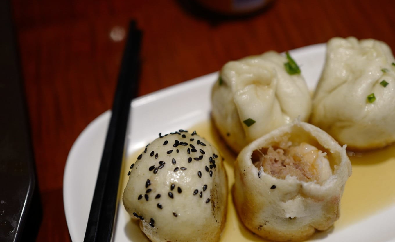 Interior view of Da Hu Chun restaurant with traditional decor and seating