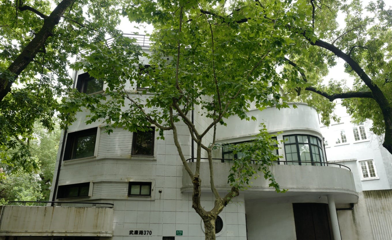 The building at 137 Wukang Road with a cafe on the ground floor