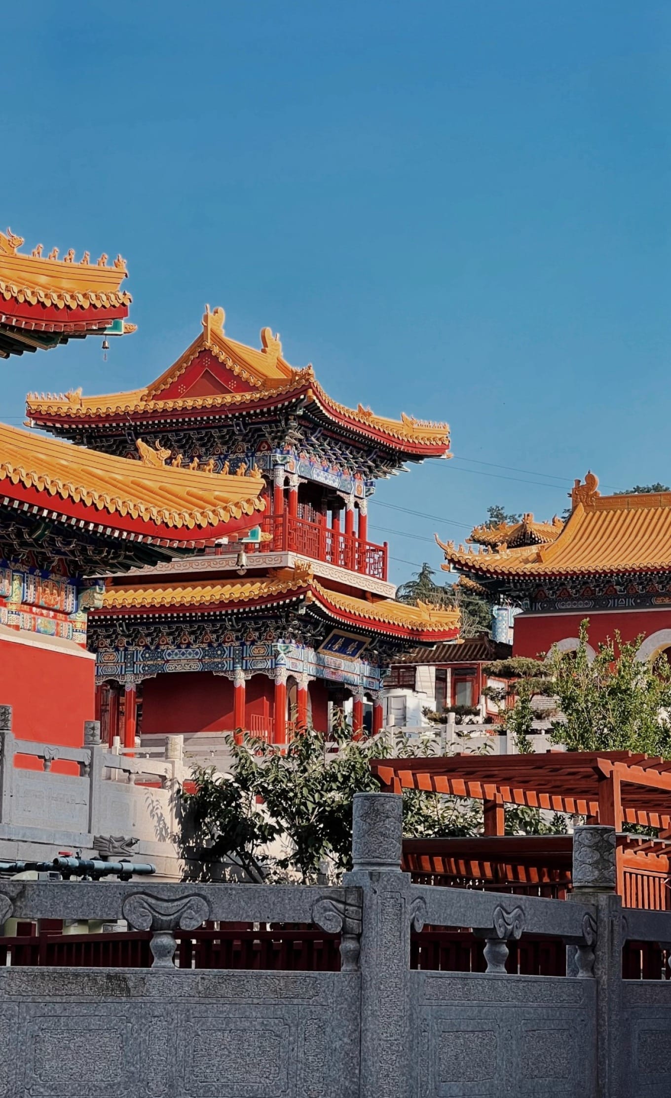 Temple roof details