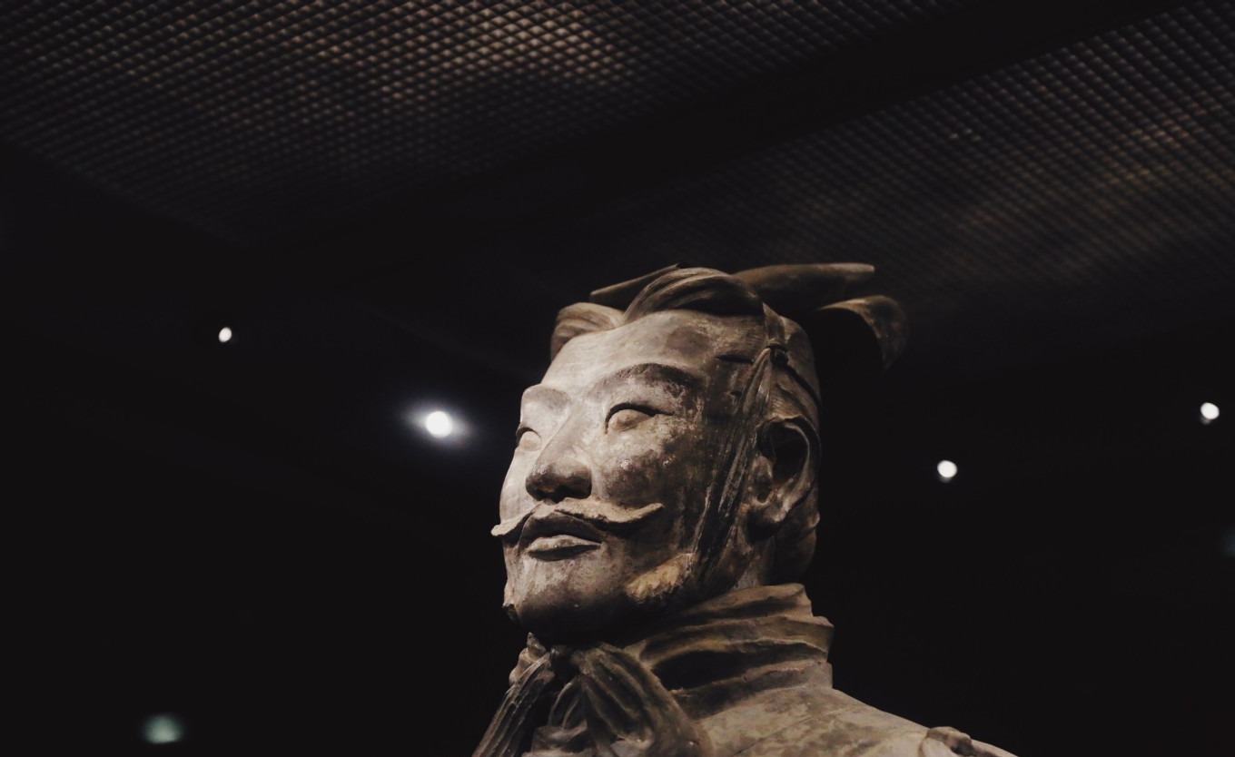 Detailed view of bronze chariot
