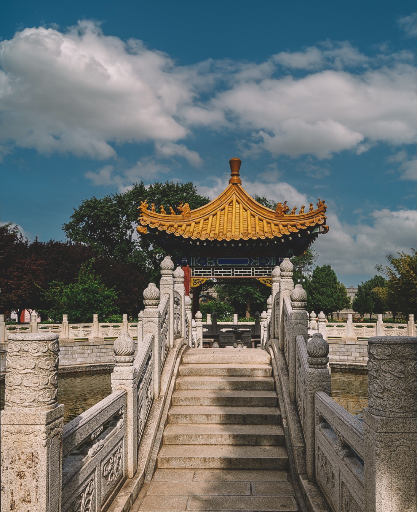 Ancient temple on Mount Huashan