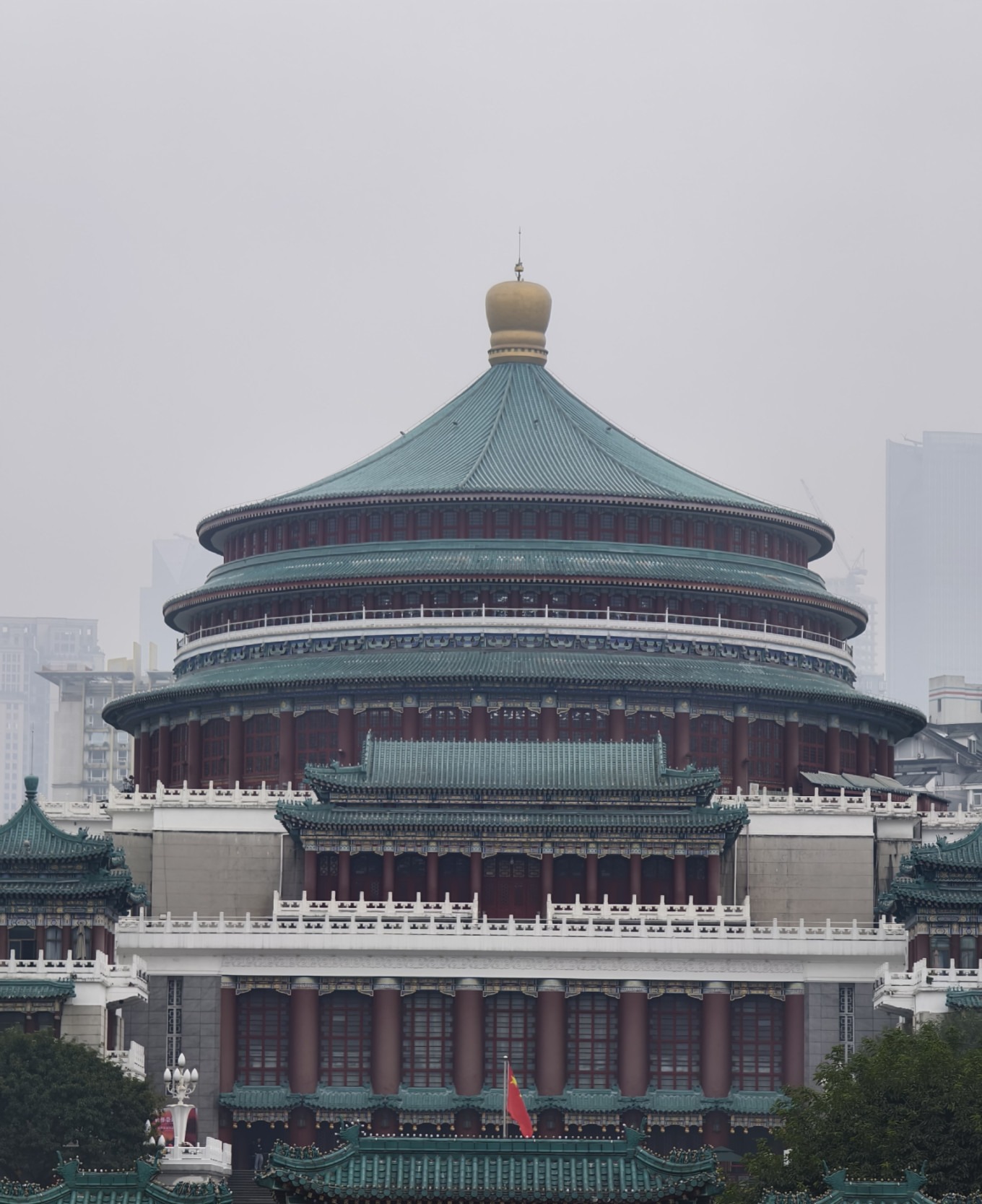 Ciqikou traditional architecture and crowd