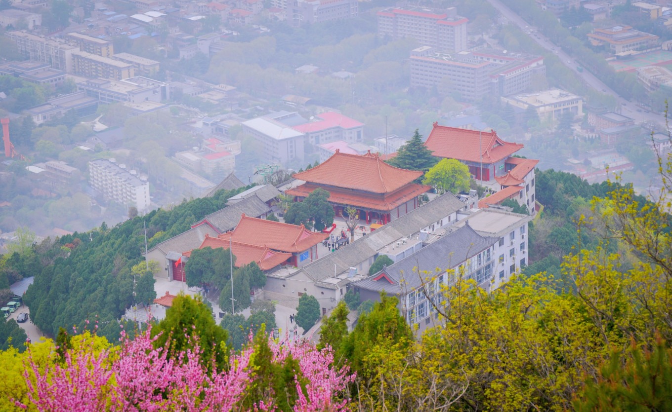 Old Mother Palace temple on Mount Li