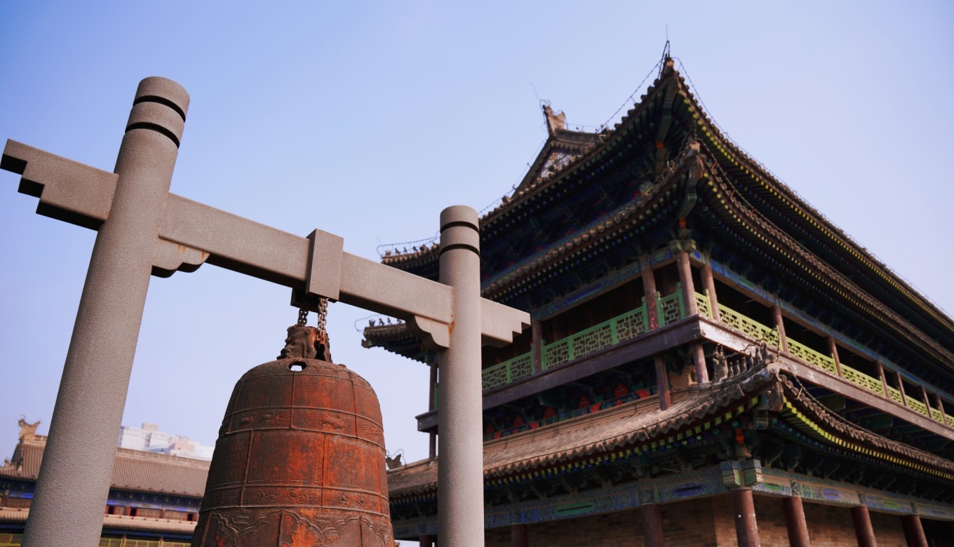 Xi'an Railway Station seen from the north side of the city wall