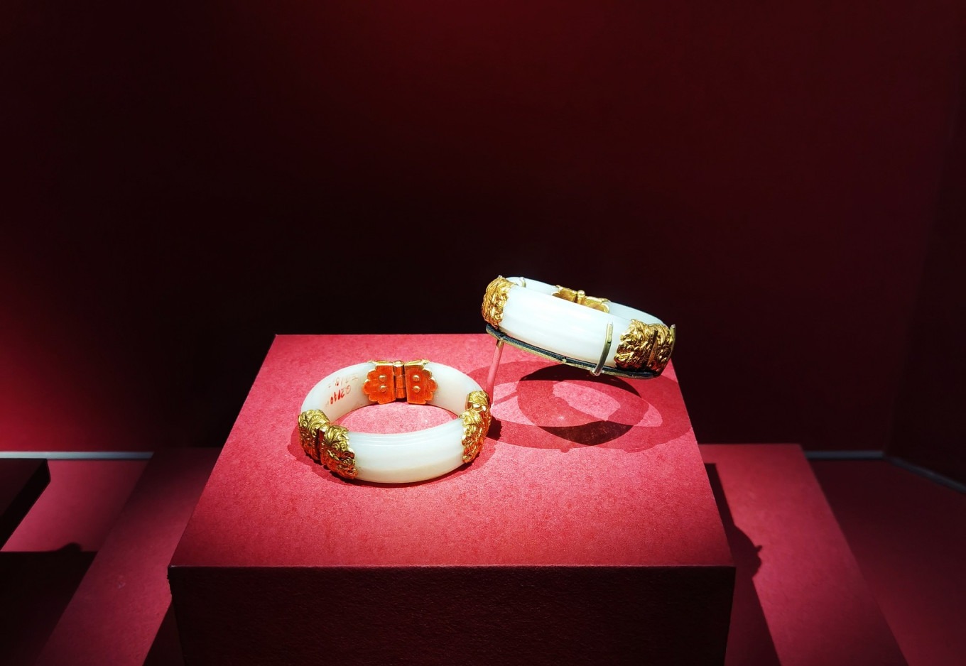 Jade and ceramic treasures in the Treasure Hall