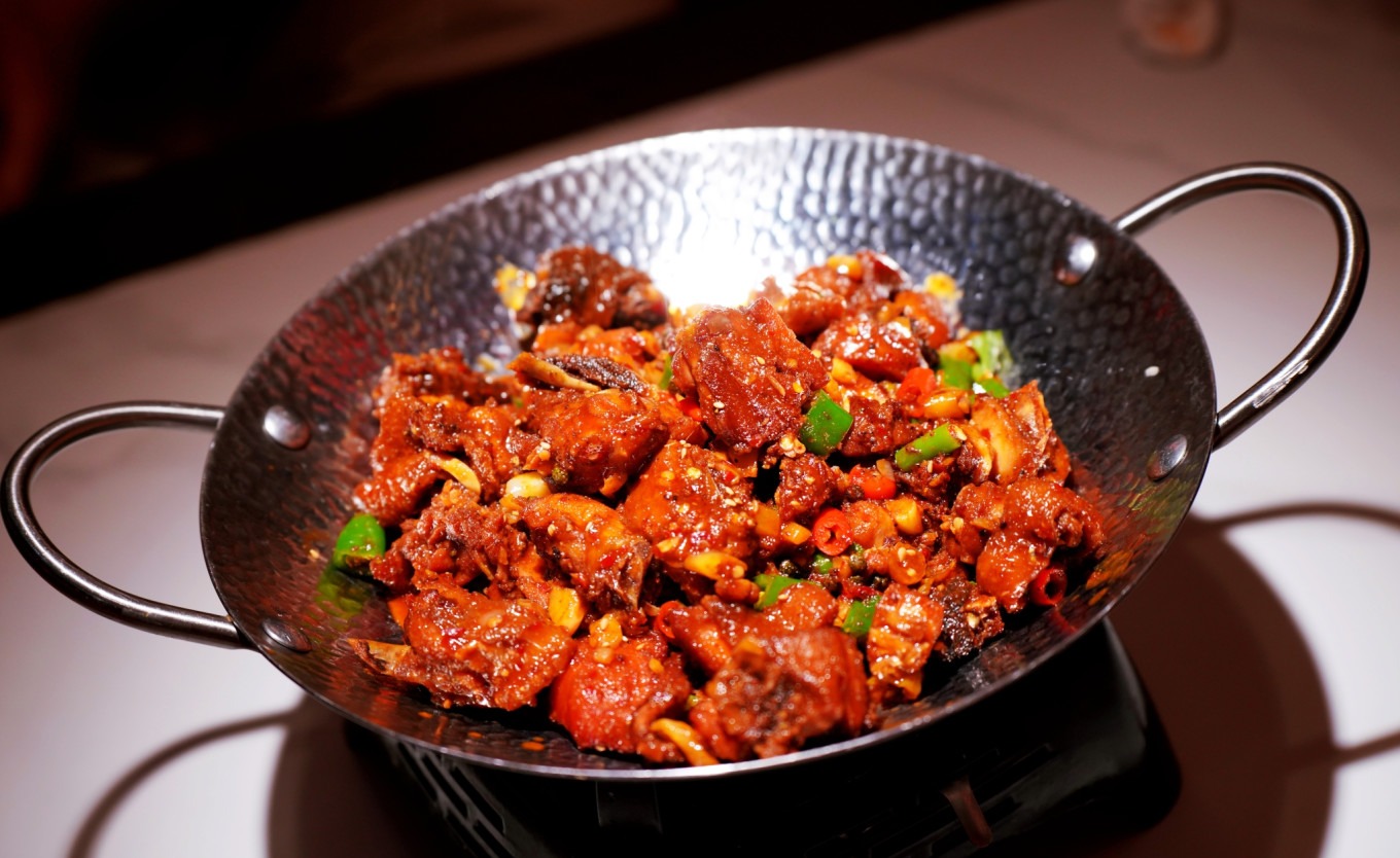 Drunken Beauty stir-fried chicken