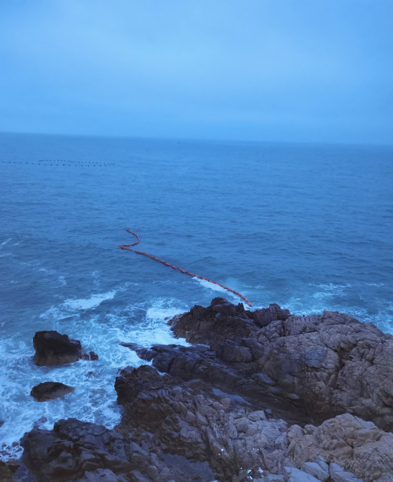 Coastal path on Xiaomaidao at dusk