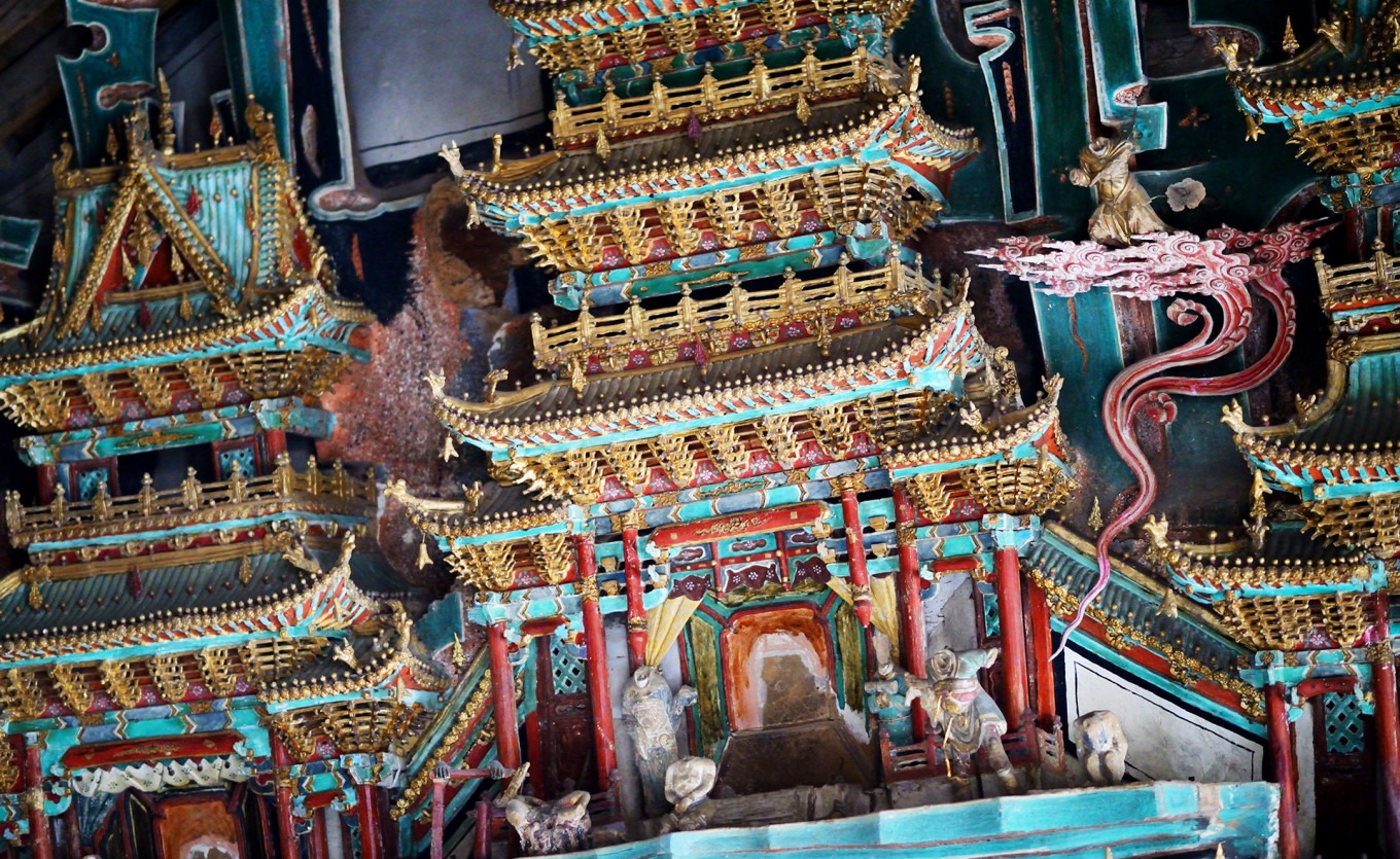Exterior view of Chongqing Temple in the mountains