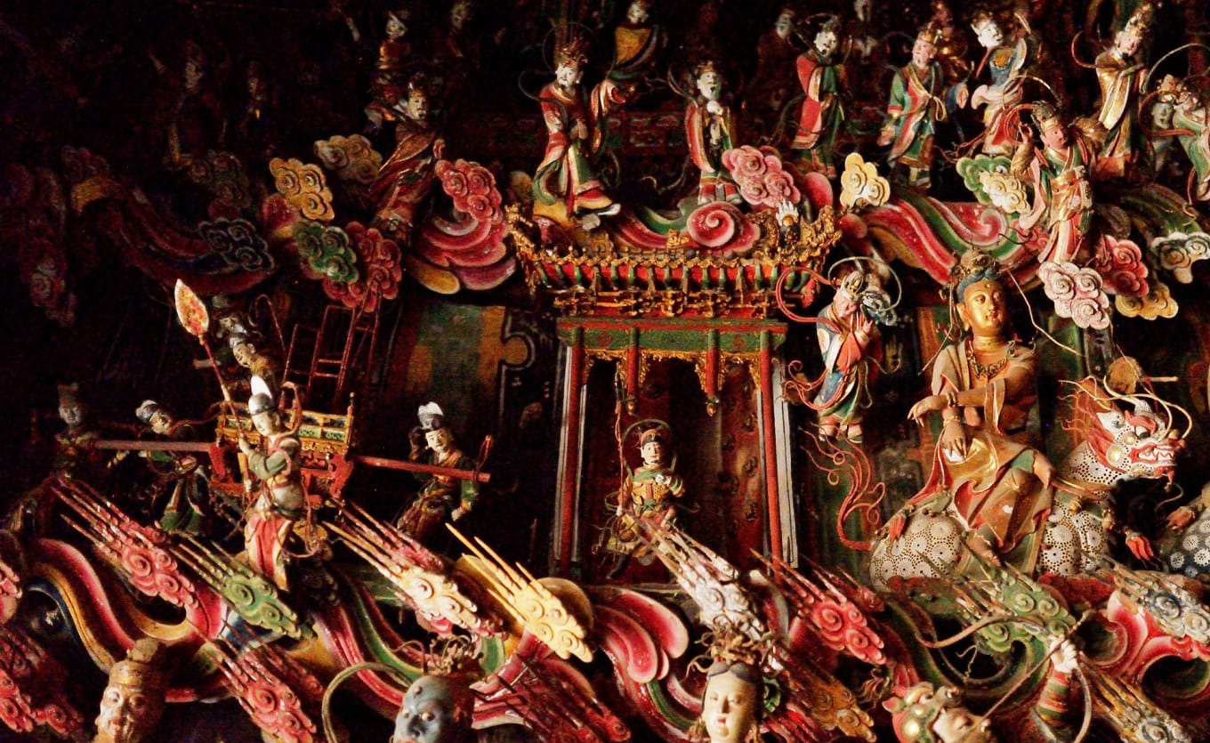 Hanging sculpture group depicting Tumu Crisis and Patriarch Lü story