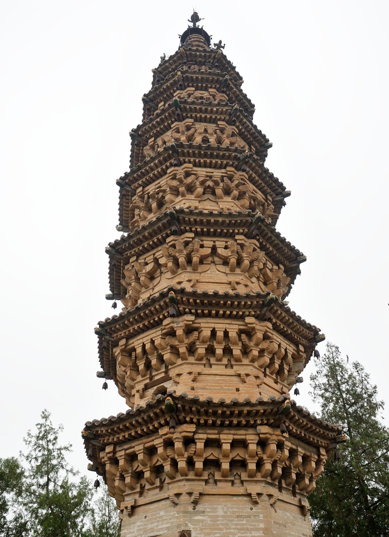 Dasheng Pagoda with brick carvings