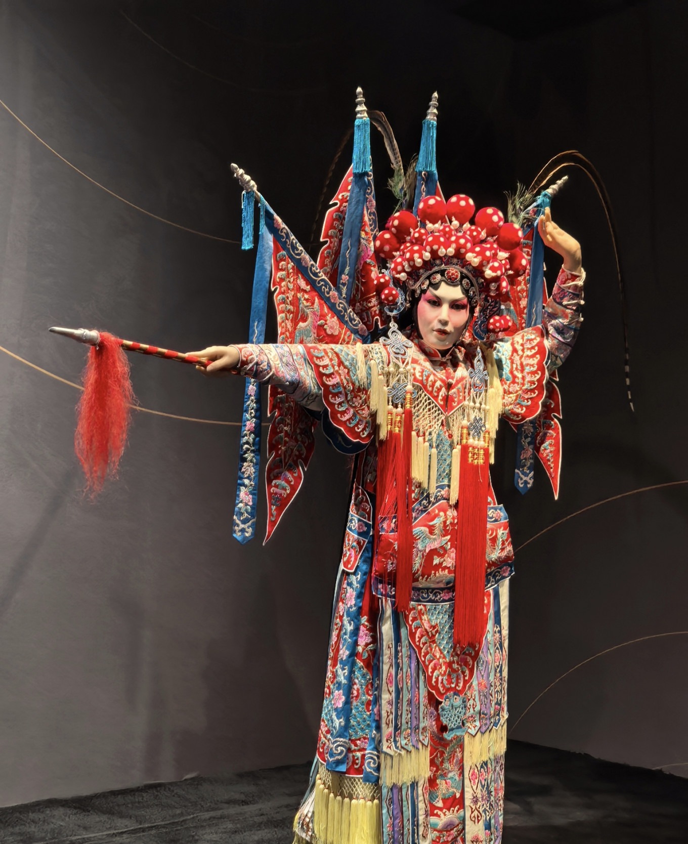 Lifelike wax figure of a Qin opera performer