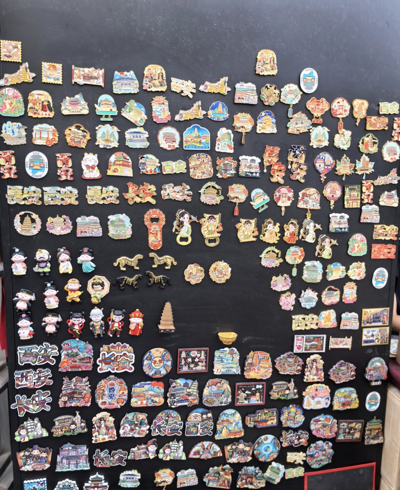 Refrigerator magnet souvenirs at Xi'an City God Temple