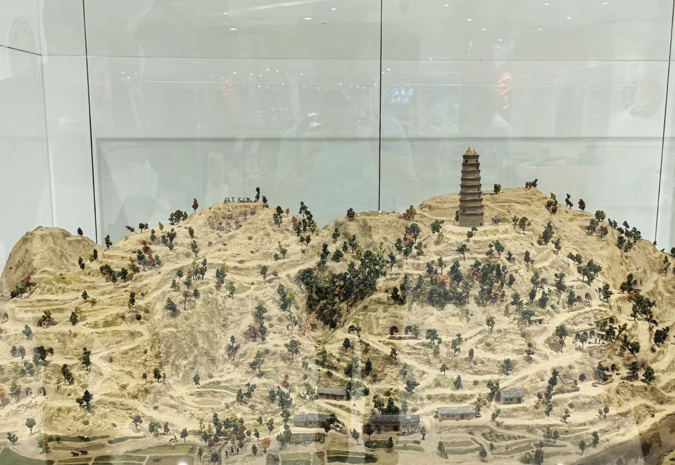 Model of Yan'an Pagoda displayed in the cultural center