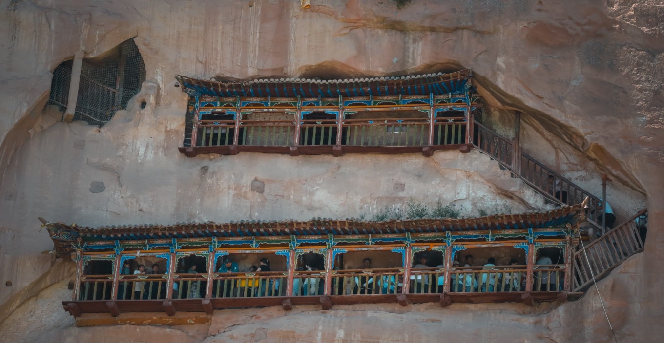 View of the Thirty-three Heavens from below