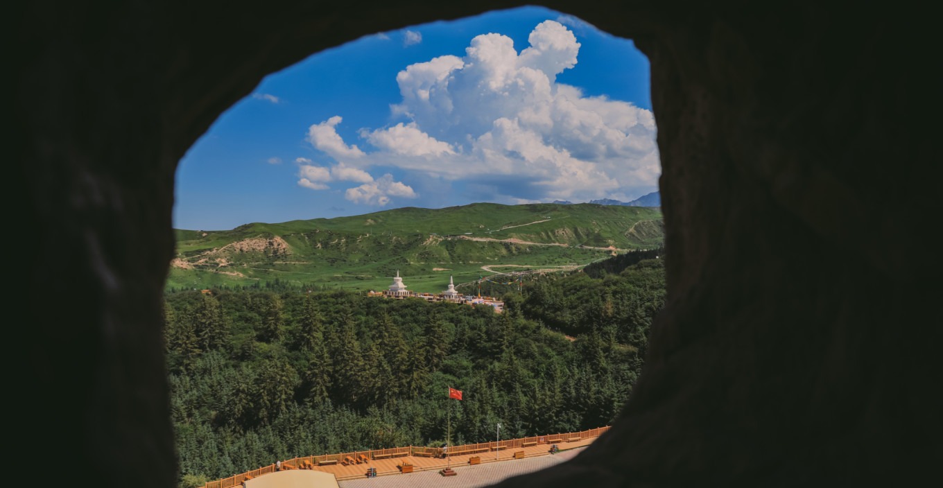 Scenic view from the grottoes