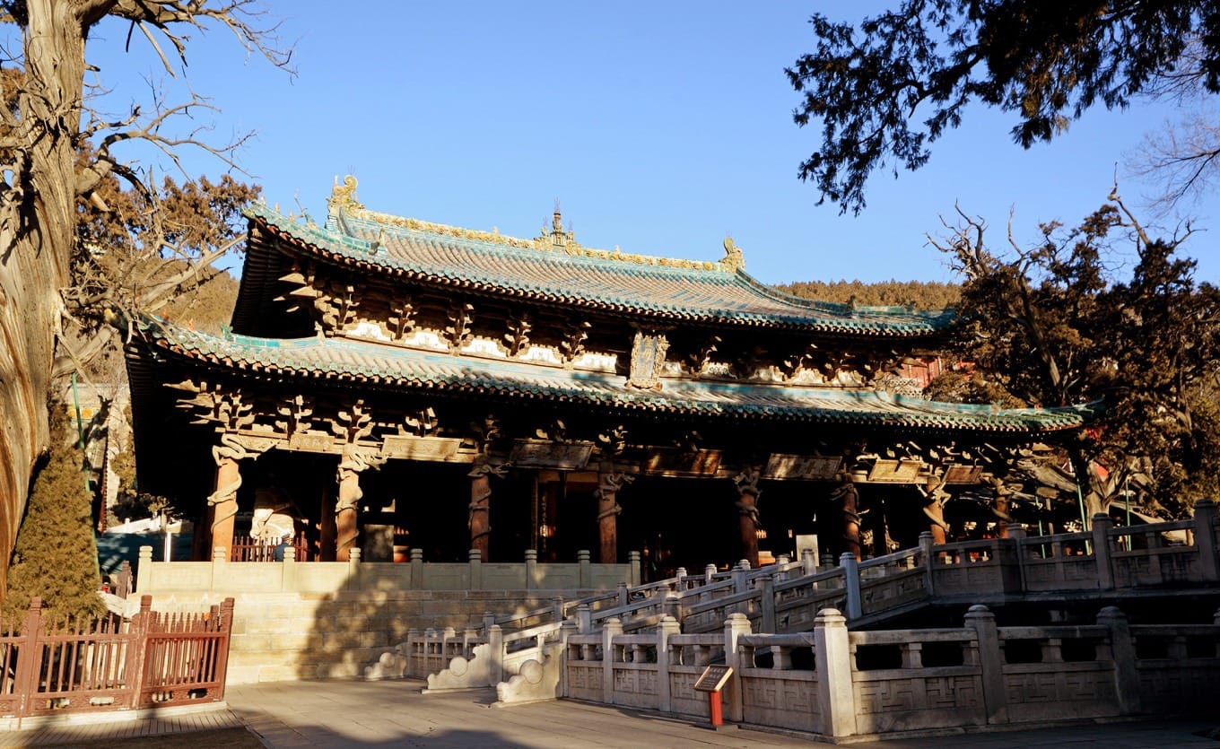 Hall of the Holy Mother, grand double-eave roof
